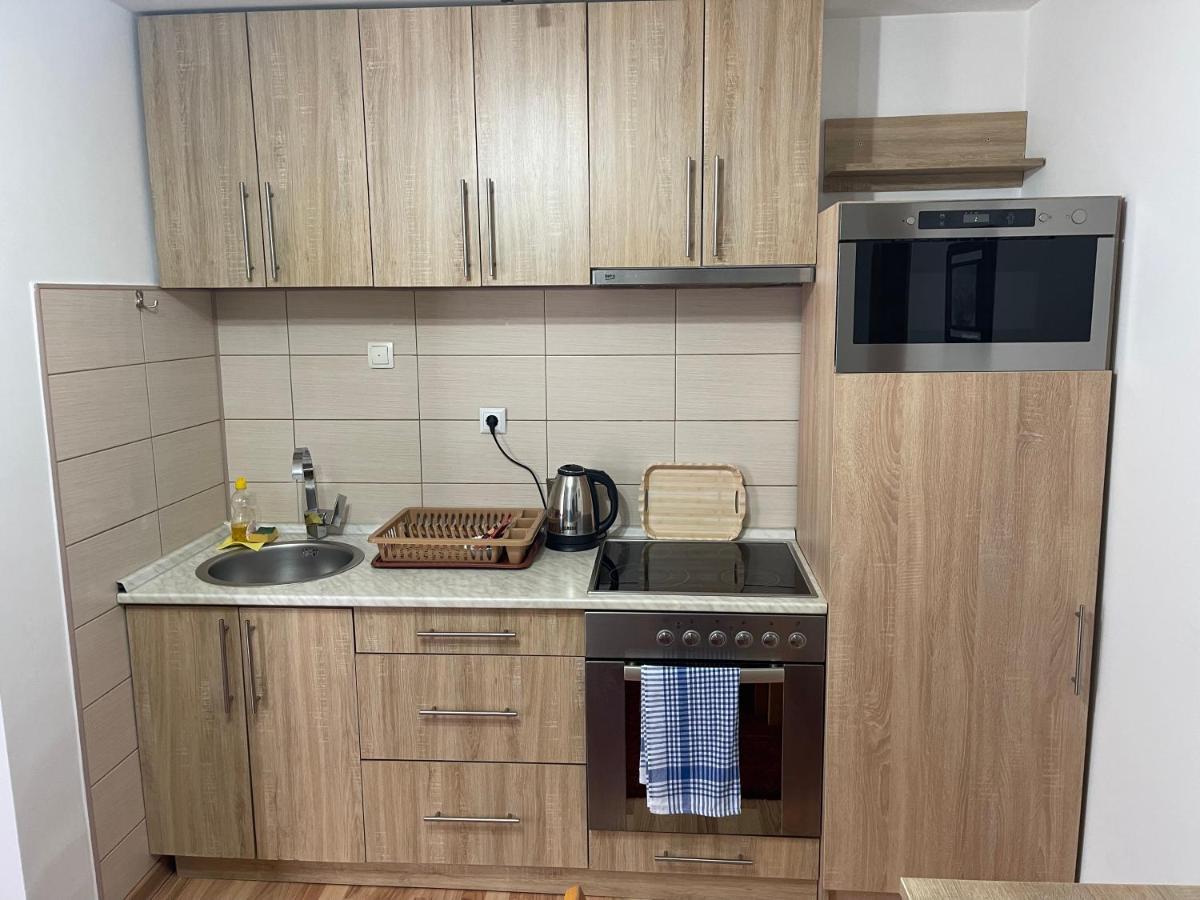 זניקה Apartmani Brod מראה חיצוני תמונה