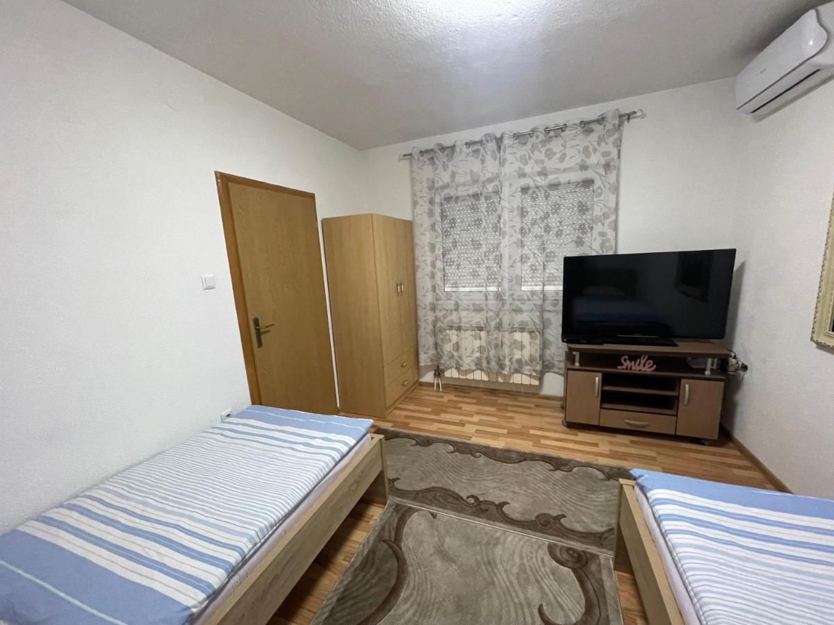 זניקה Apartmani Brod מראה חיצוני תמונה